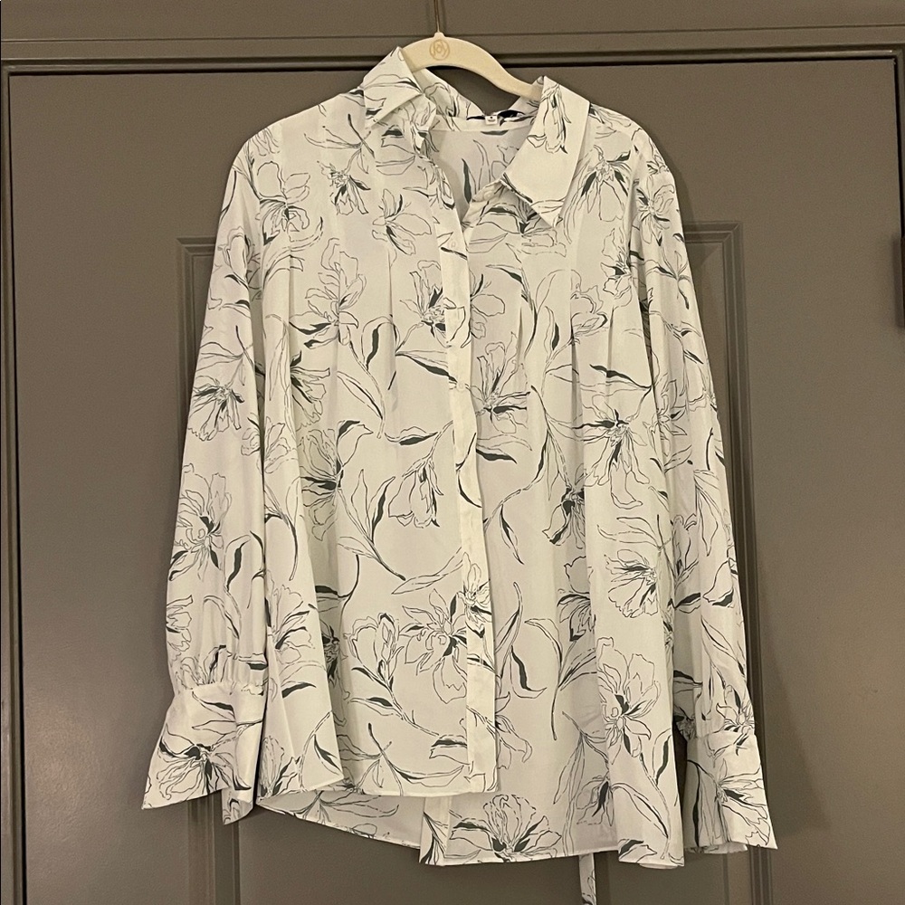 Moodie White Floral Women's Top